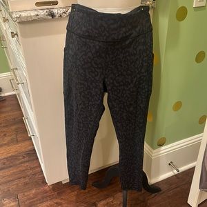 Lululemon invigorate leggings